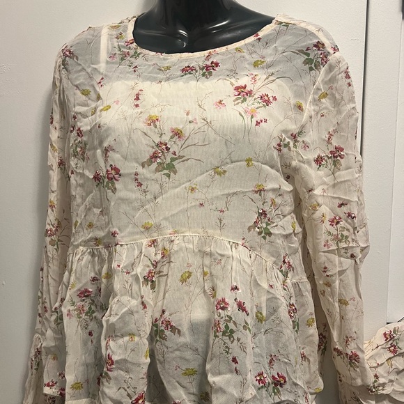 Beautiful Zara Top - Picture 1 of 6